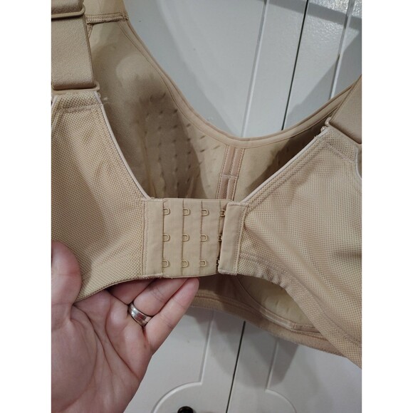 Livi Active High Impact Max Support Underwire Sports Bra 38DDD (38F) - Picture 4 of 6